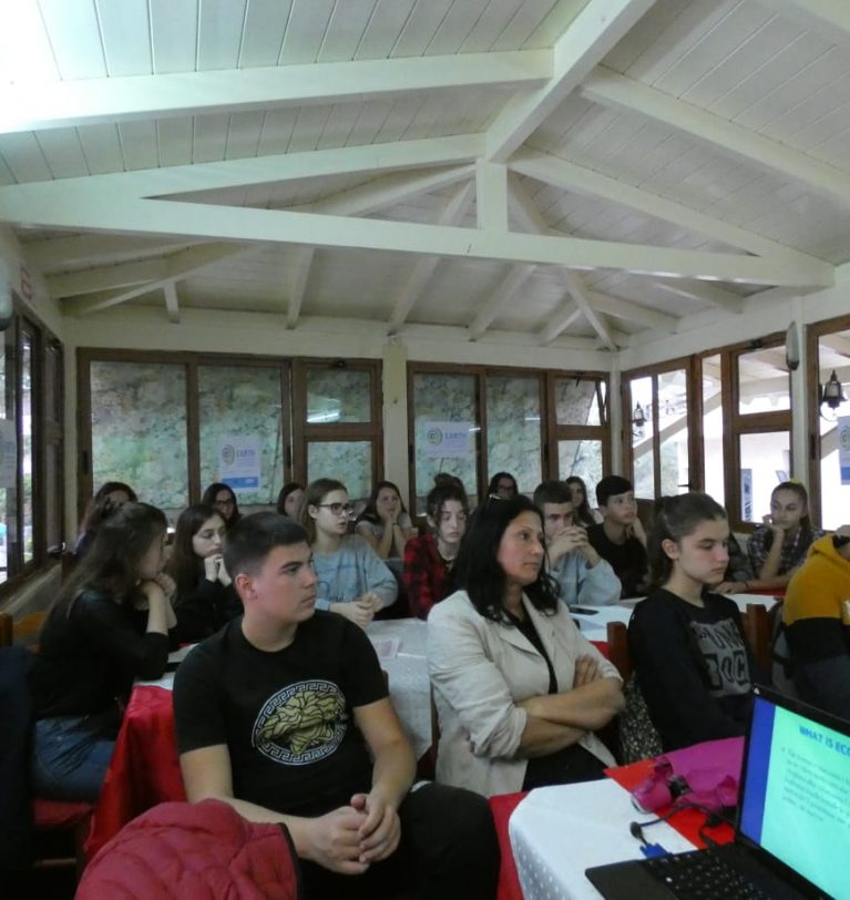 Awareness raising events for youngsters on the possibilities of self-entrepreneurship in the field of eco and agro tourism